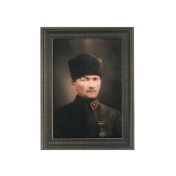 Siyah Çerçeveli Atatürk'ün Müze Tablosu